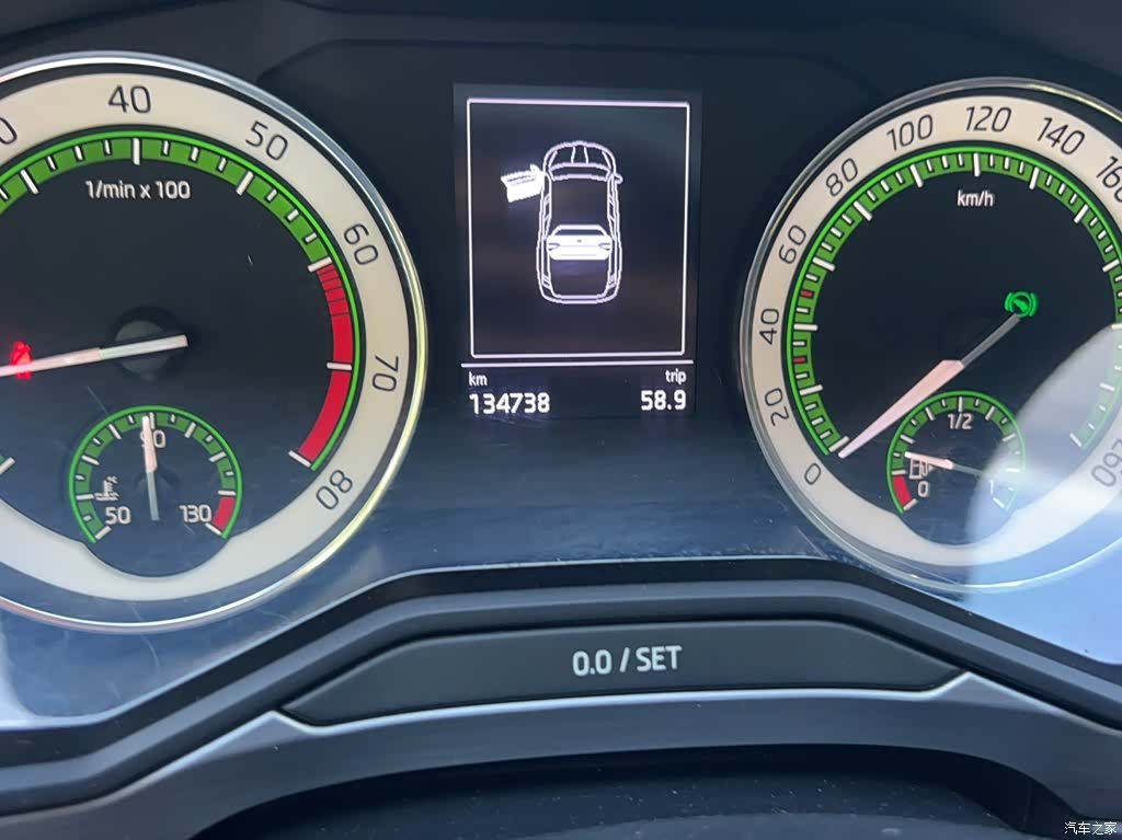 Skoda Superb, 2018 4