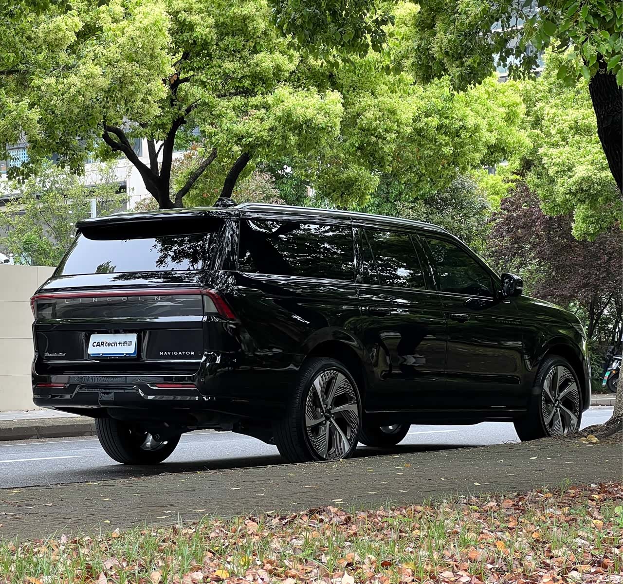 Lincoln Navigator, 2025 6