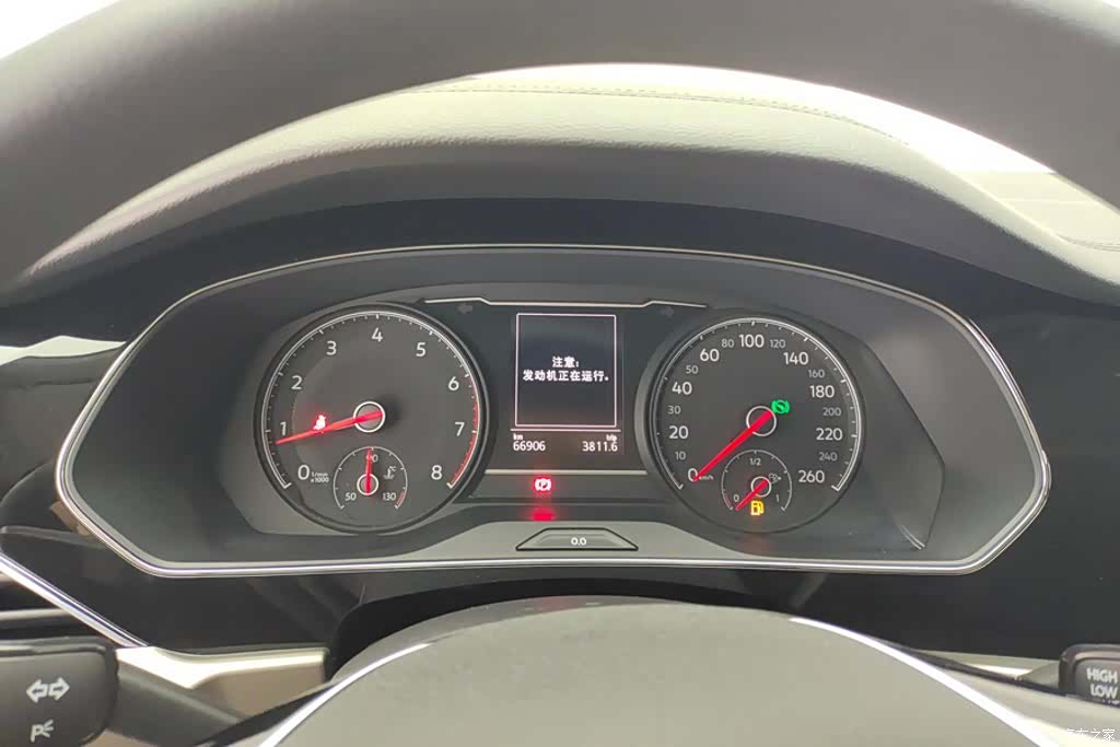 Volkswagen Passat, 2023 14