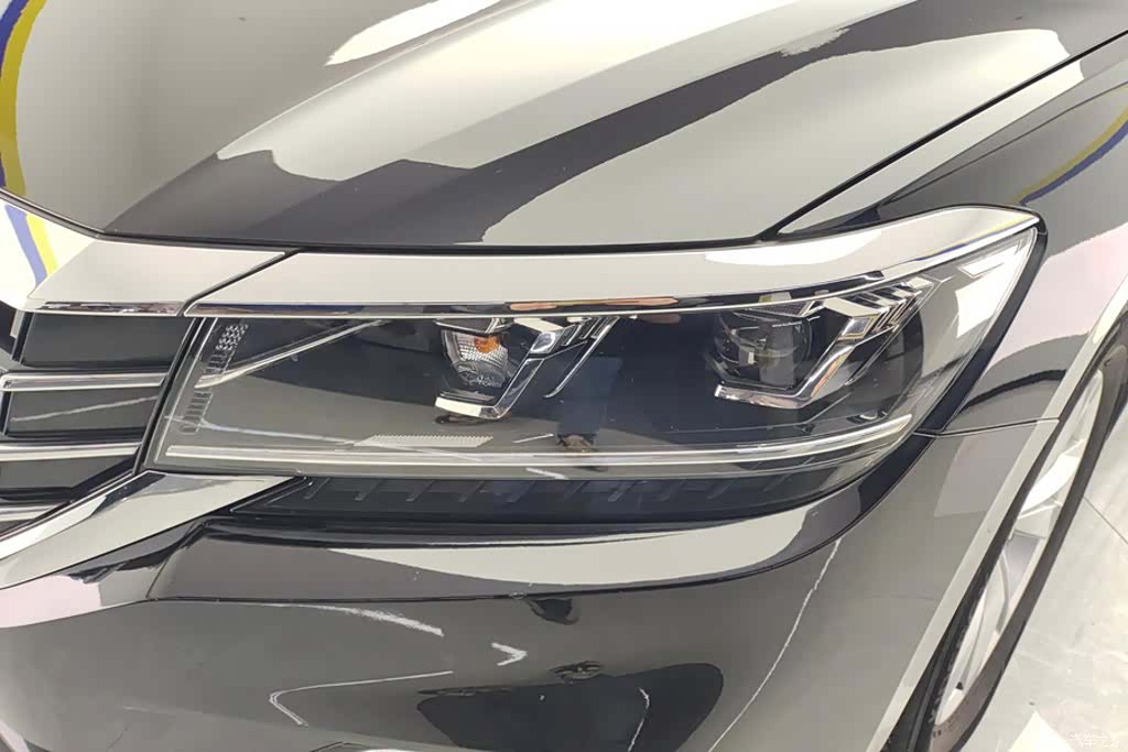 Volkswagen Passat, 2023 все фото