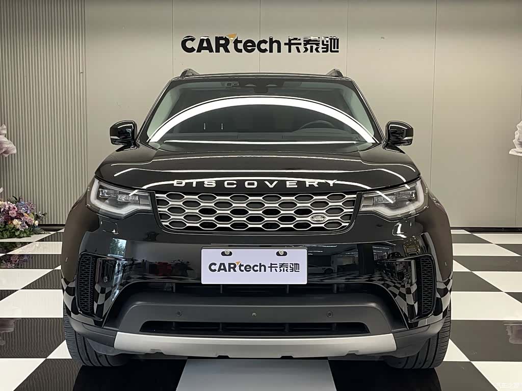 Land Rover Discovery, 2024 3