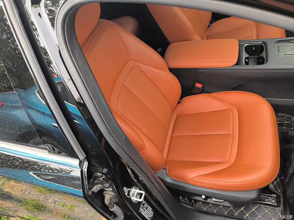 Wuling Starlight, 2025 25