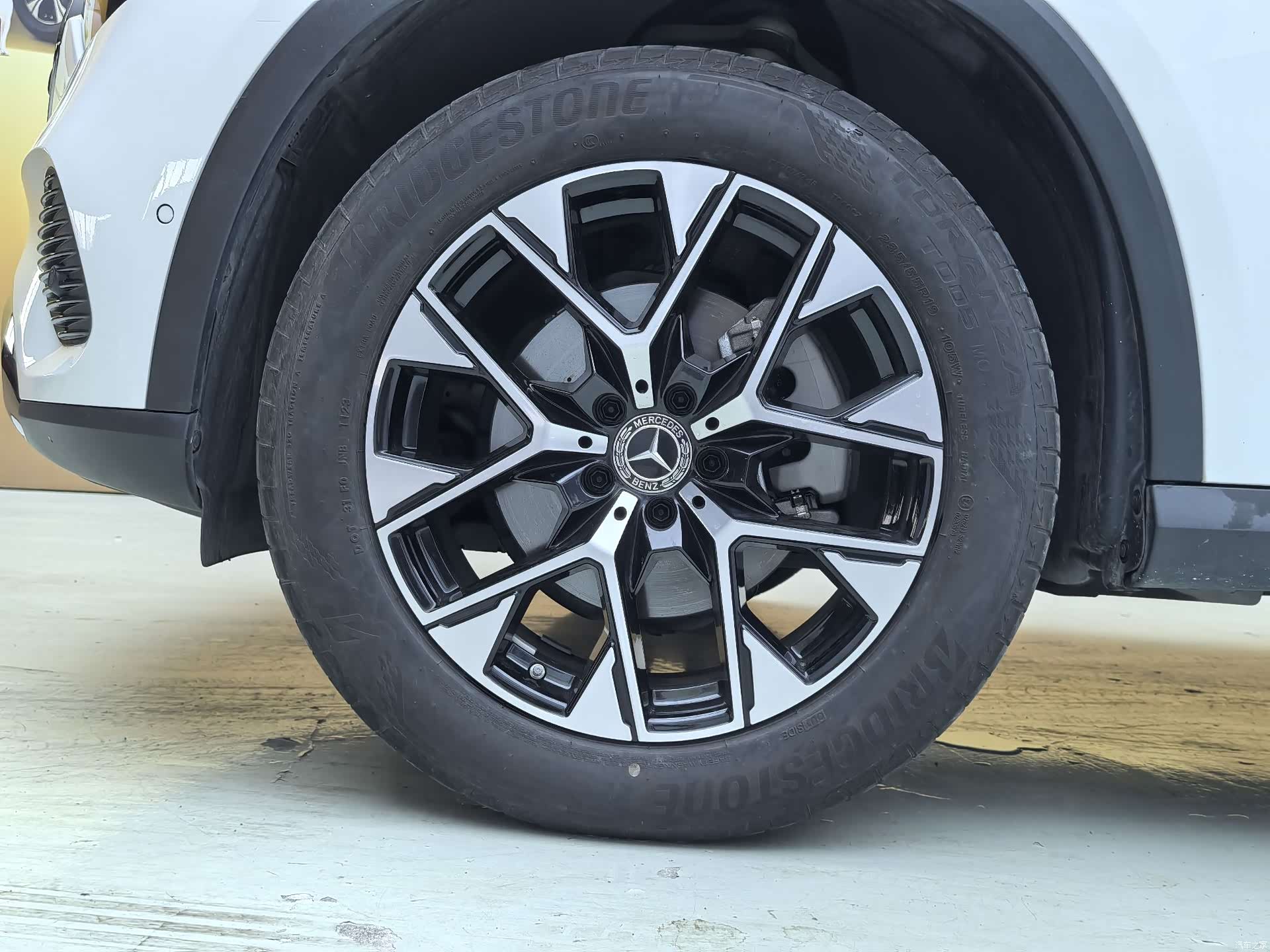 Mercedes-Benz GLC, 2023 25