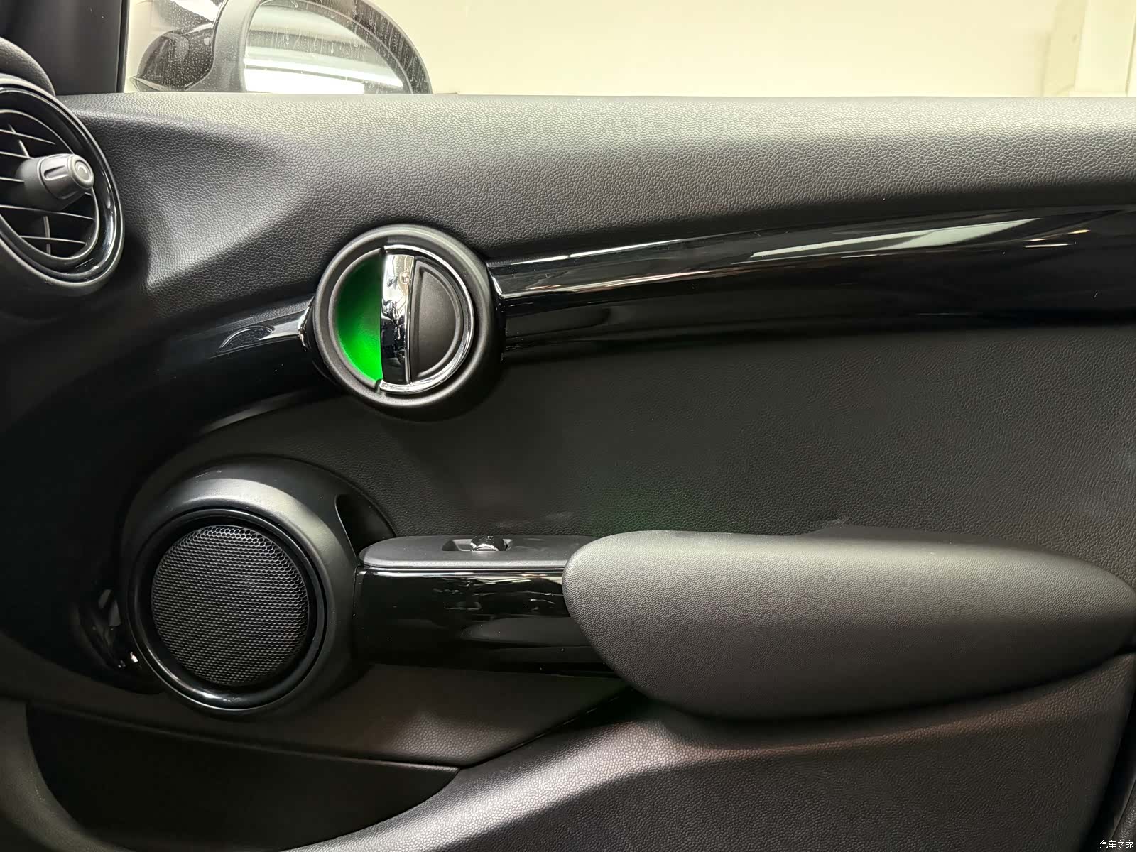 Mini Cooper, 2020 4
