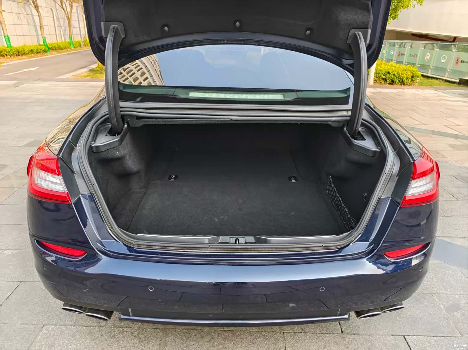 Maserati Q4, 2015 8