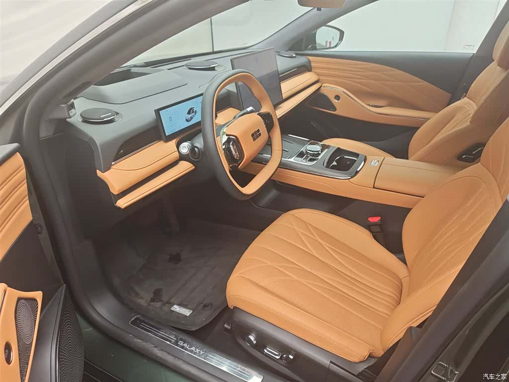Geely 8, 2025 13