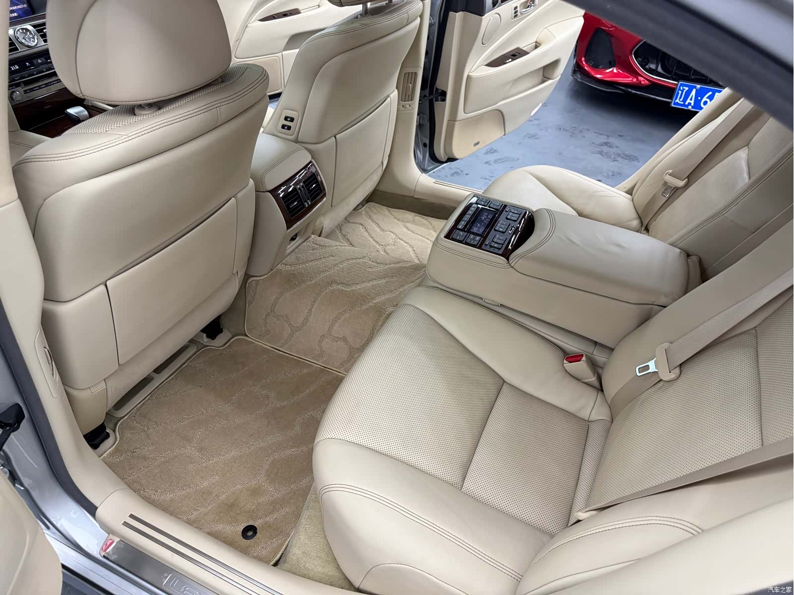 Lexus LS, 2013 23