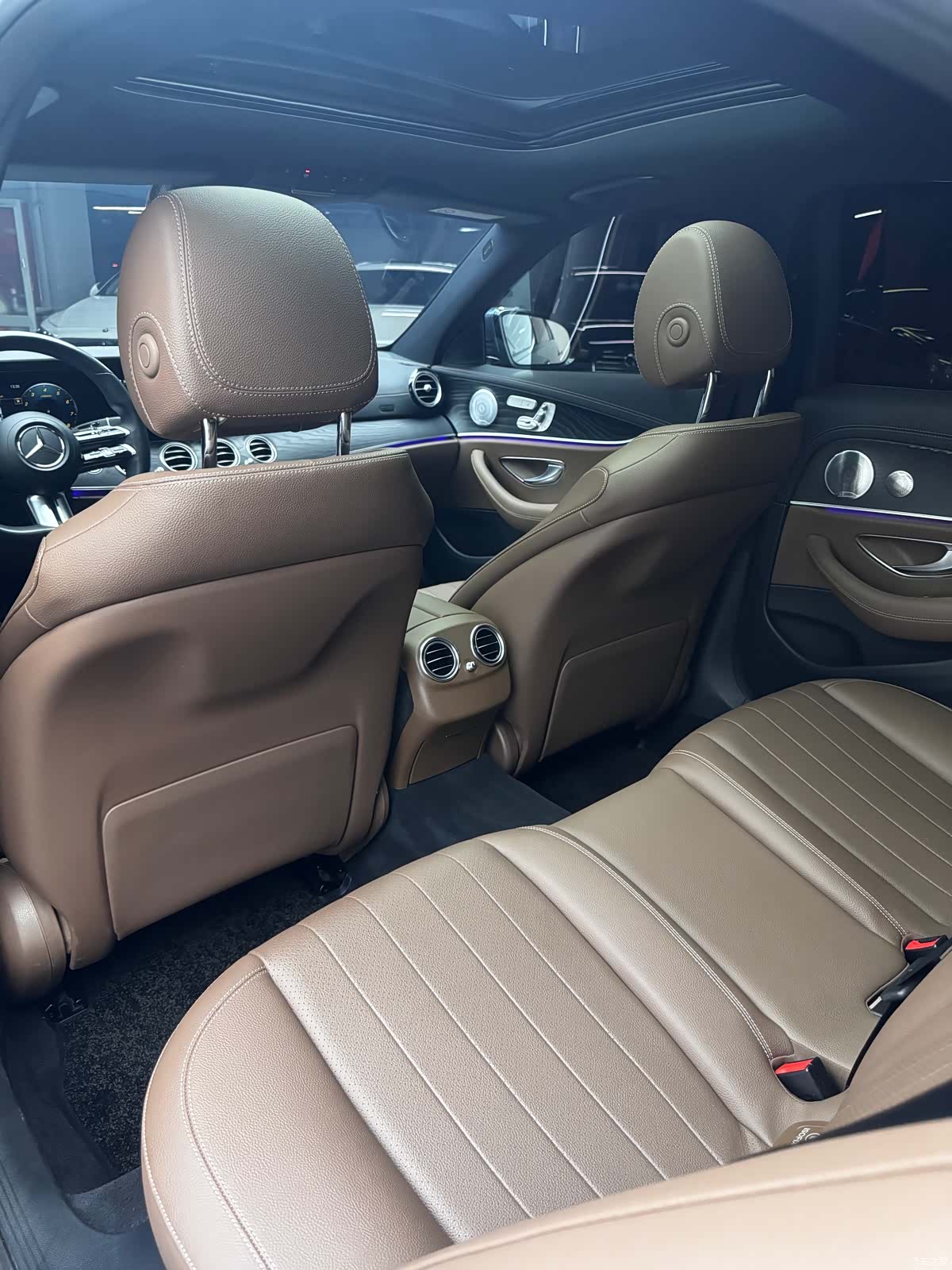 Mercedes-Benz E-Class, 2021 19