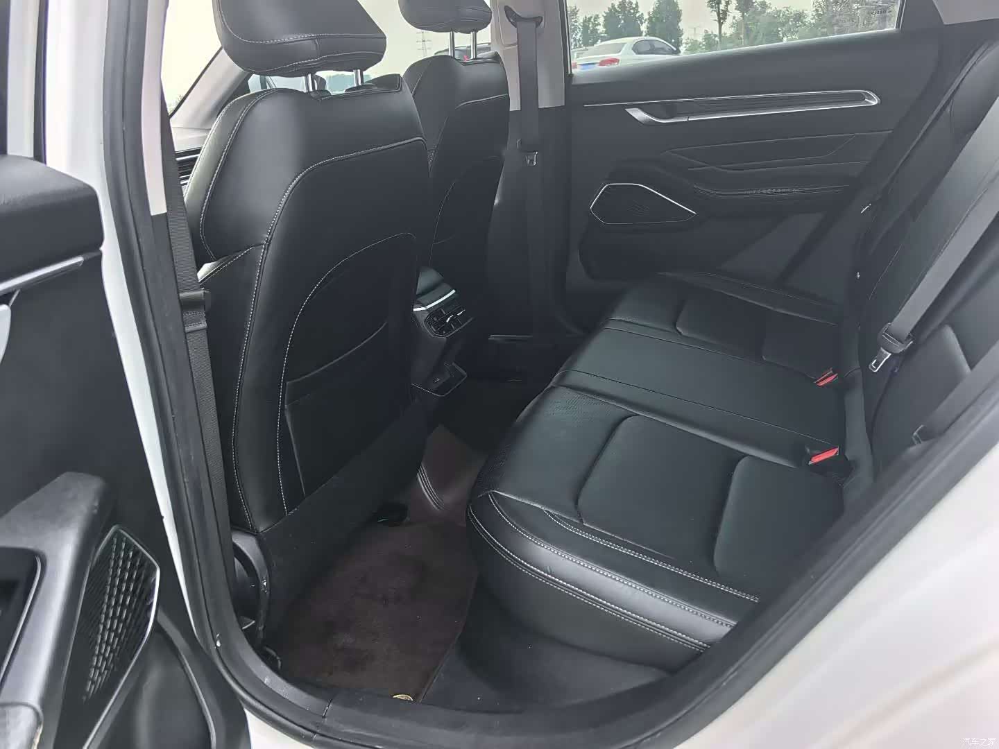 Geely Emgrand, 2023 4
