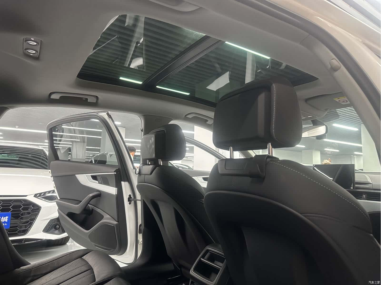 Audi A4L, 2021 11