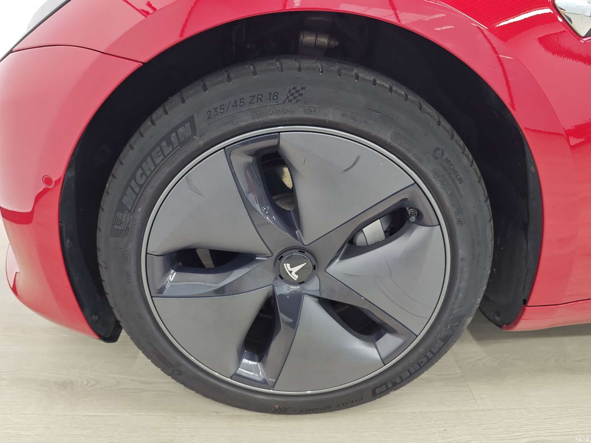 Tesla Model 3, 2020 49