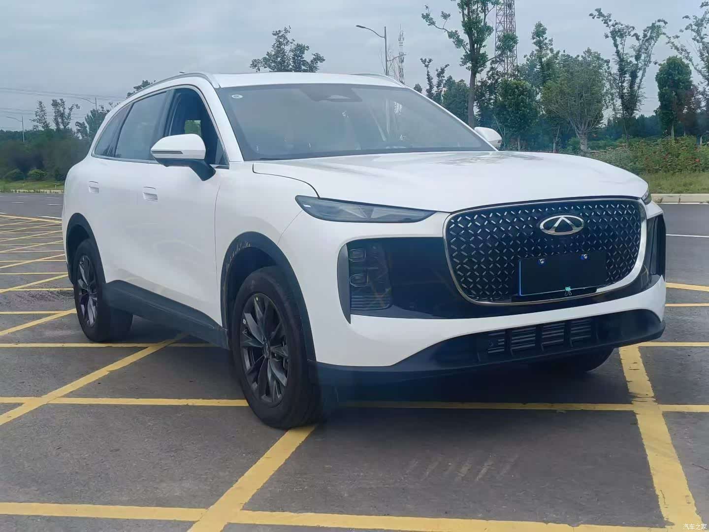 Chery Tiggo 8, 2026 3