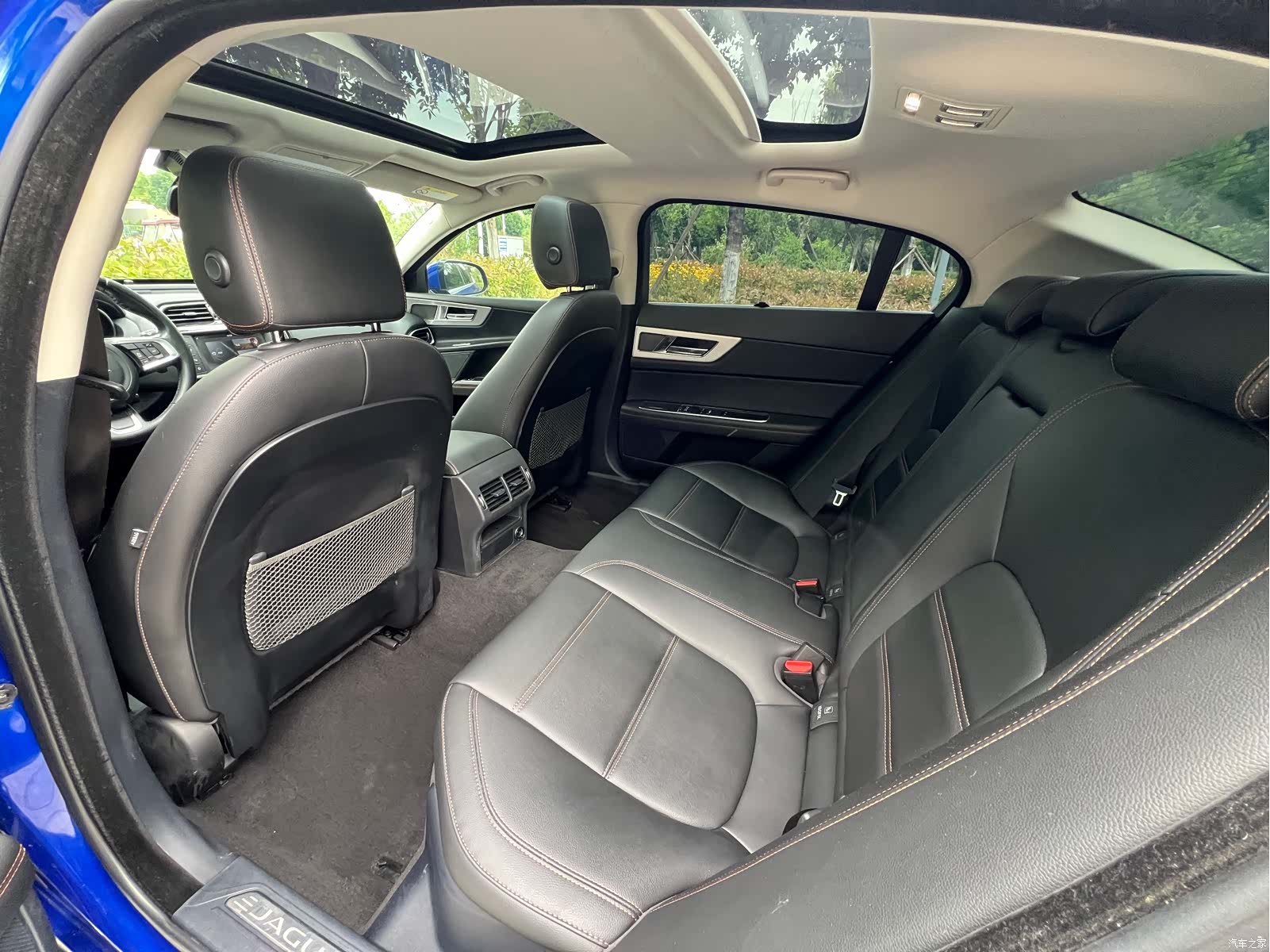 Land Rover XEL, 2018 8