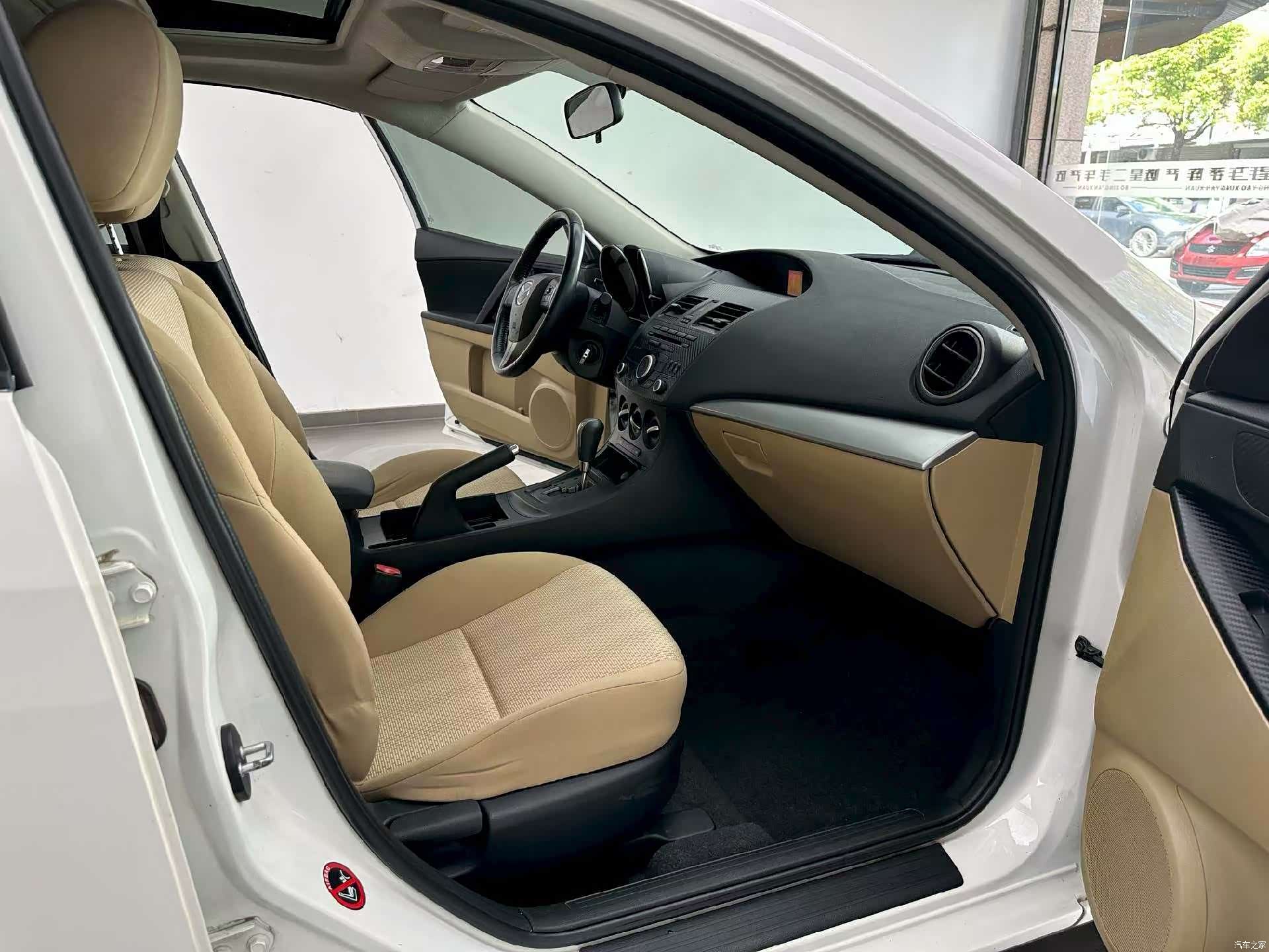Mazda 3, 2012 4