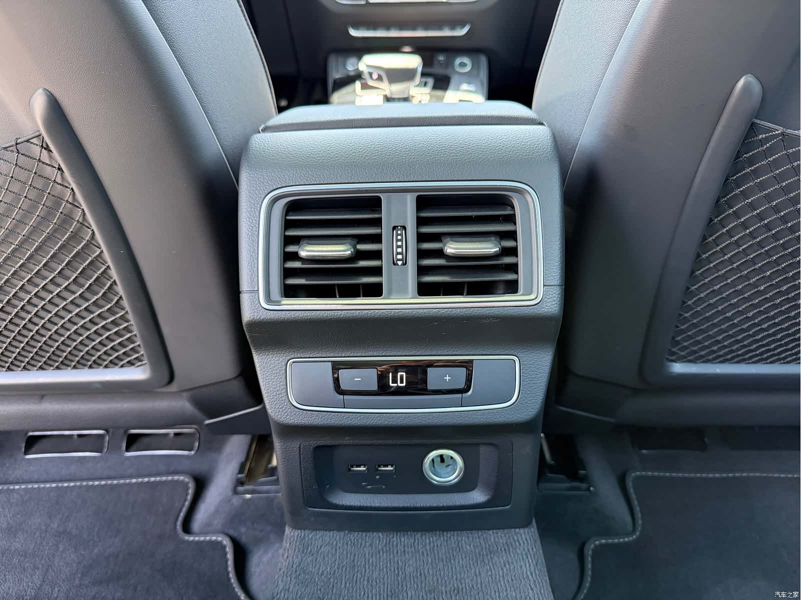 Audi Q5L, 2022 11