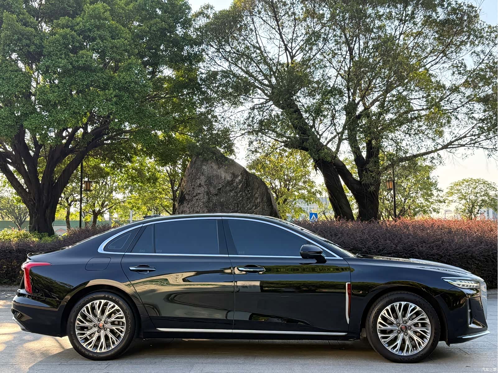 Hongqi H5, 2022 все фото