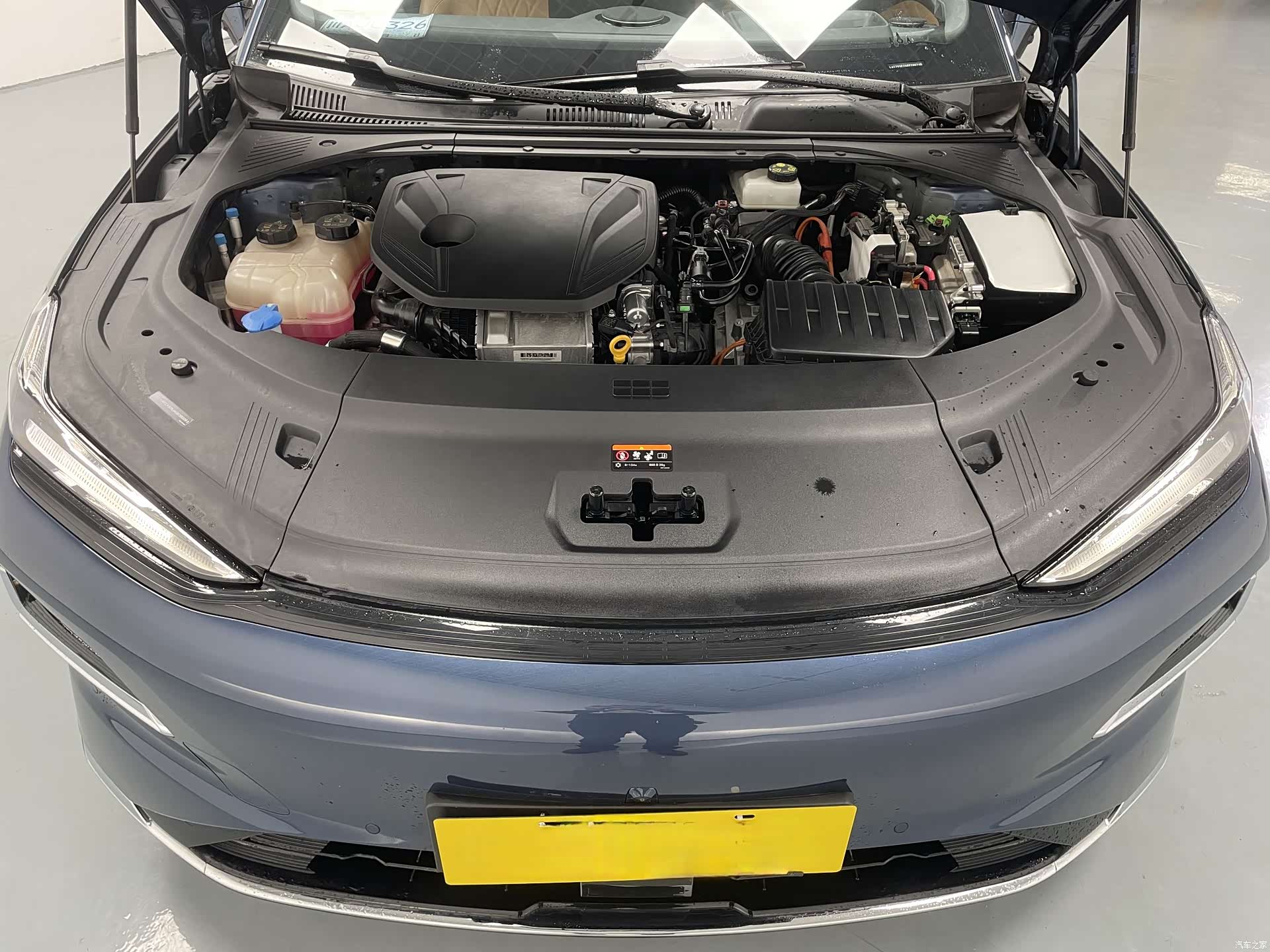 Geely 8, 2025 9