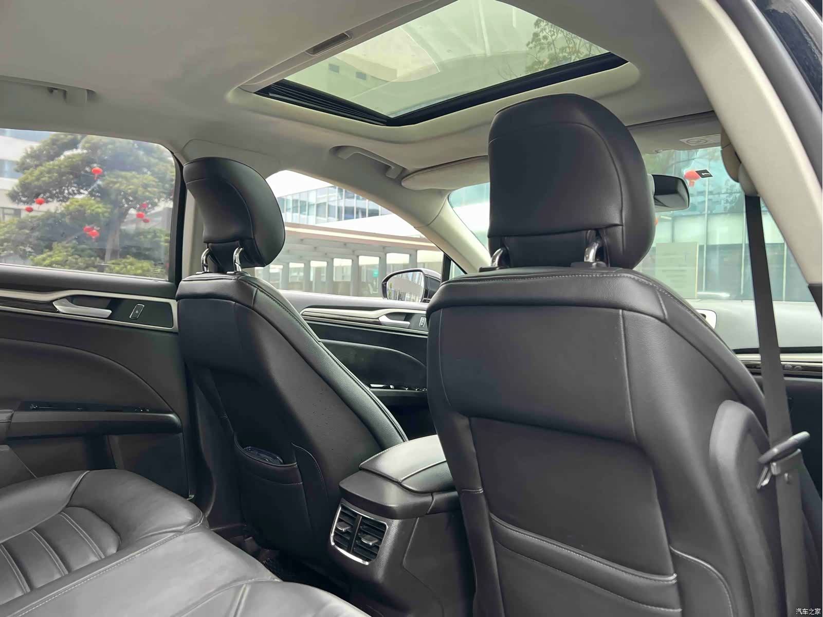 Ford Mondeo, 2015 10