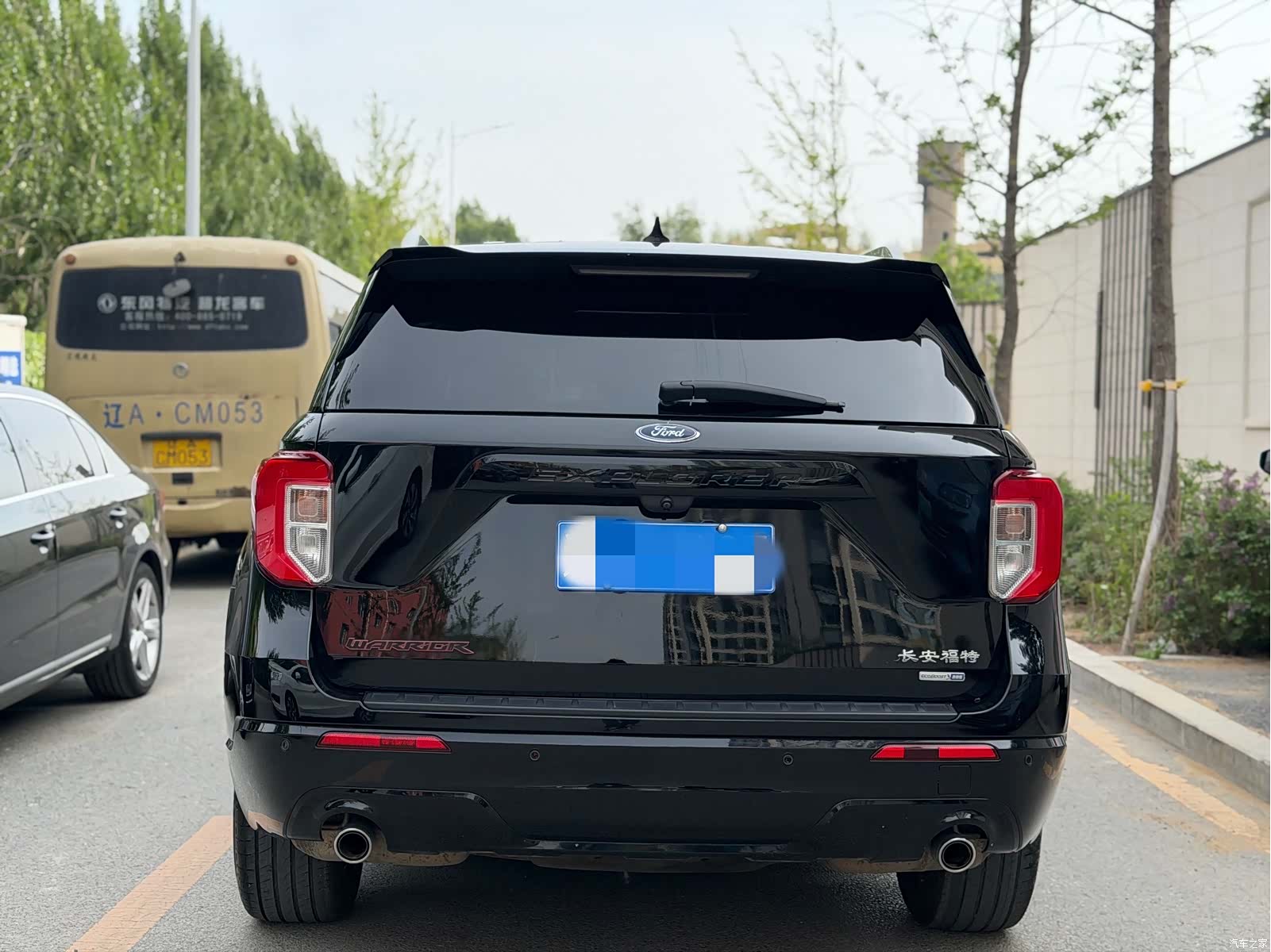 Ford Explorer, 2022 все фото