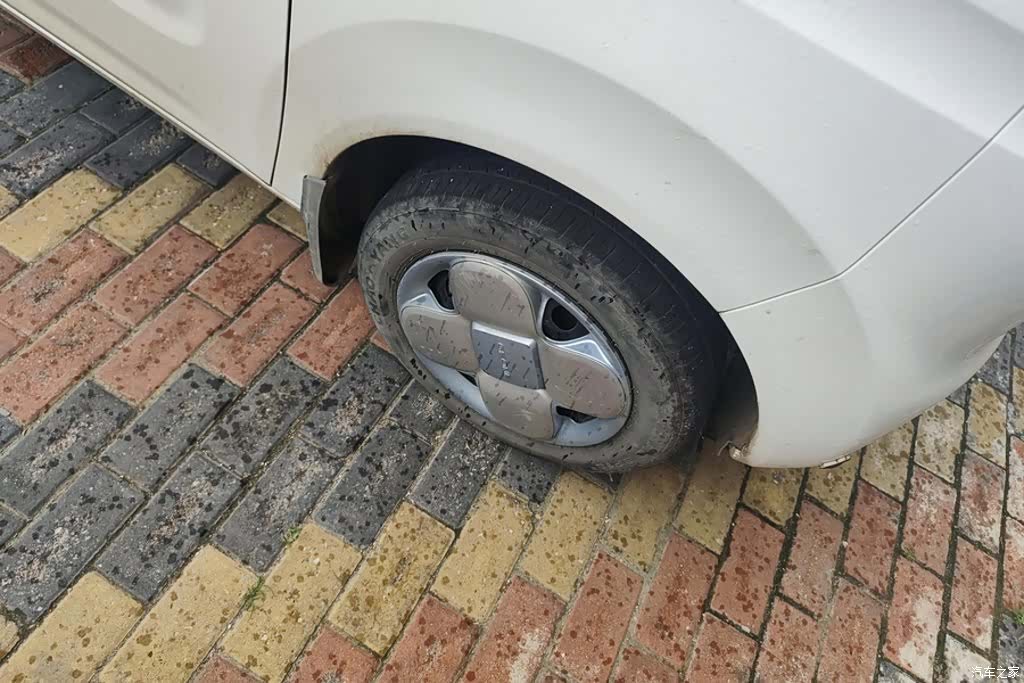 Geely Panda, 2025 6