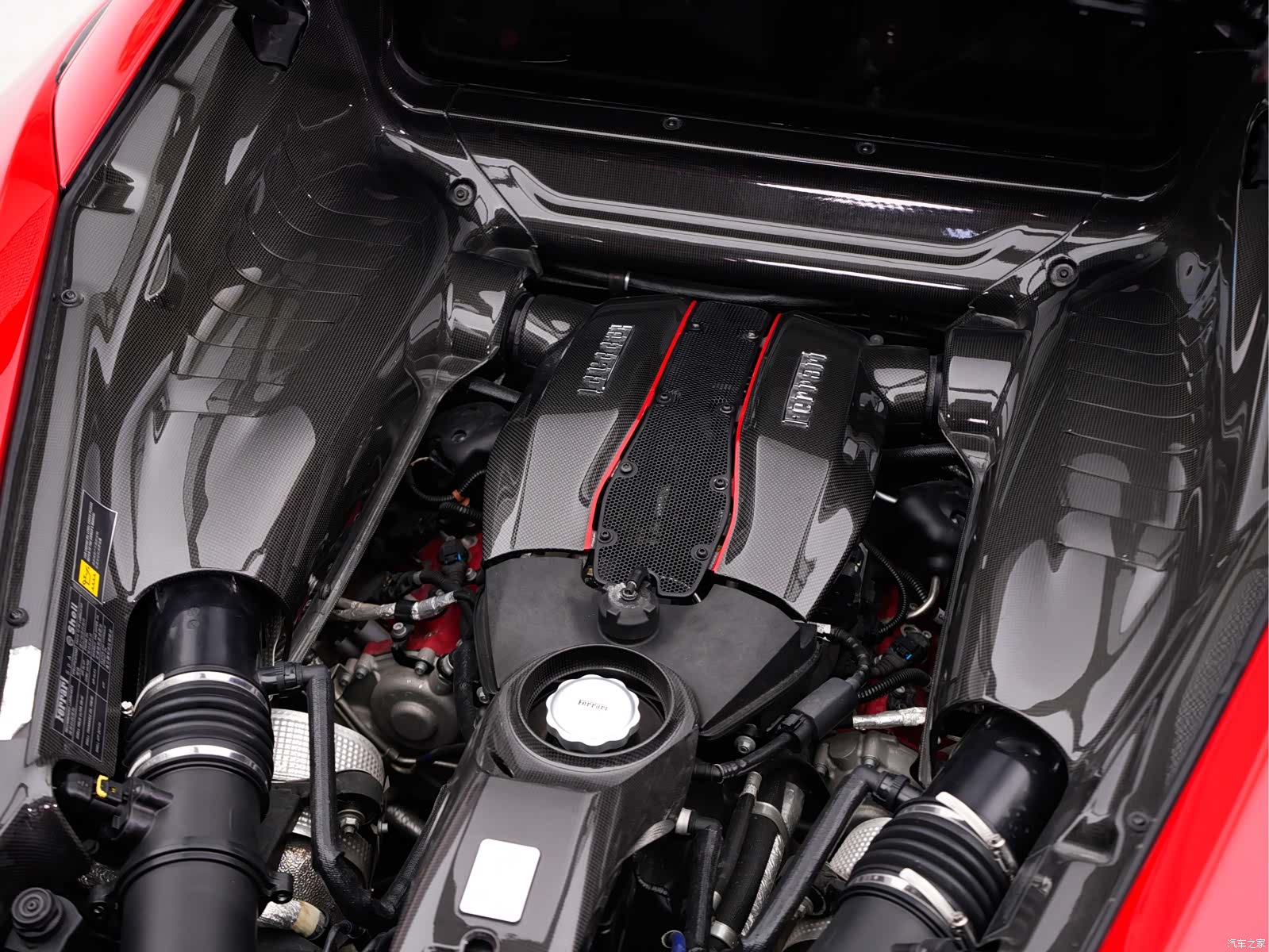 Ferrari 488, 2020 17