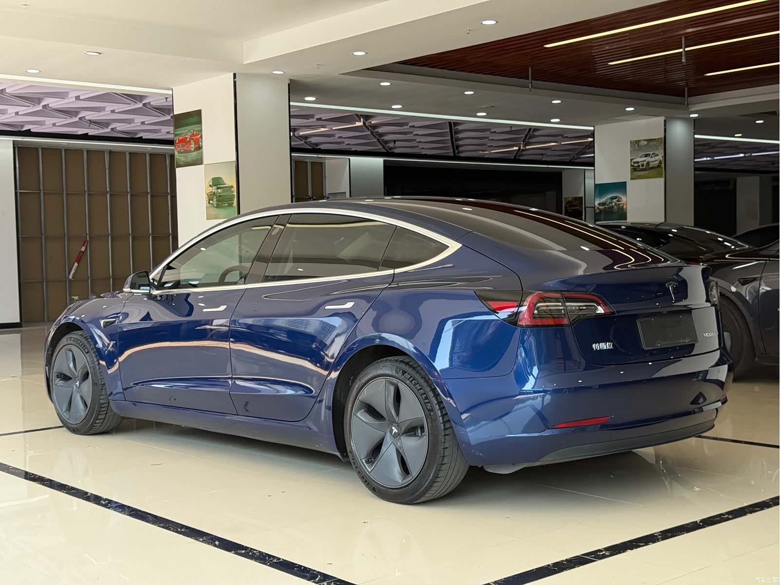 Tesla Model 3, 2020 4