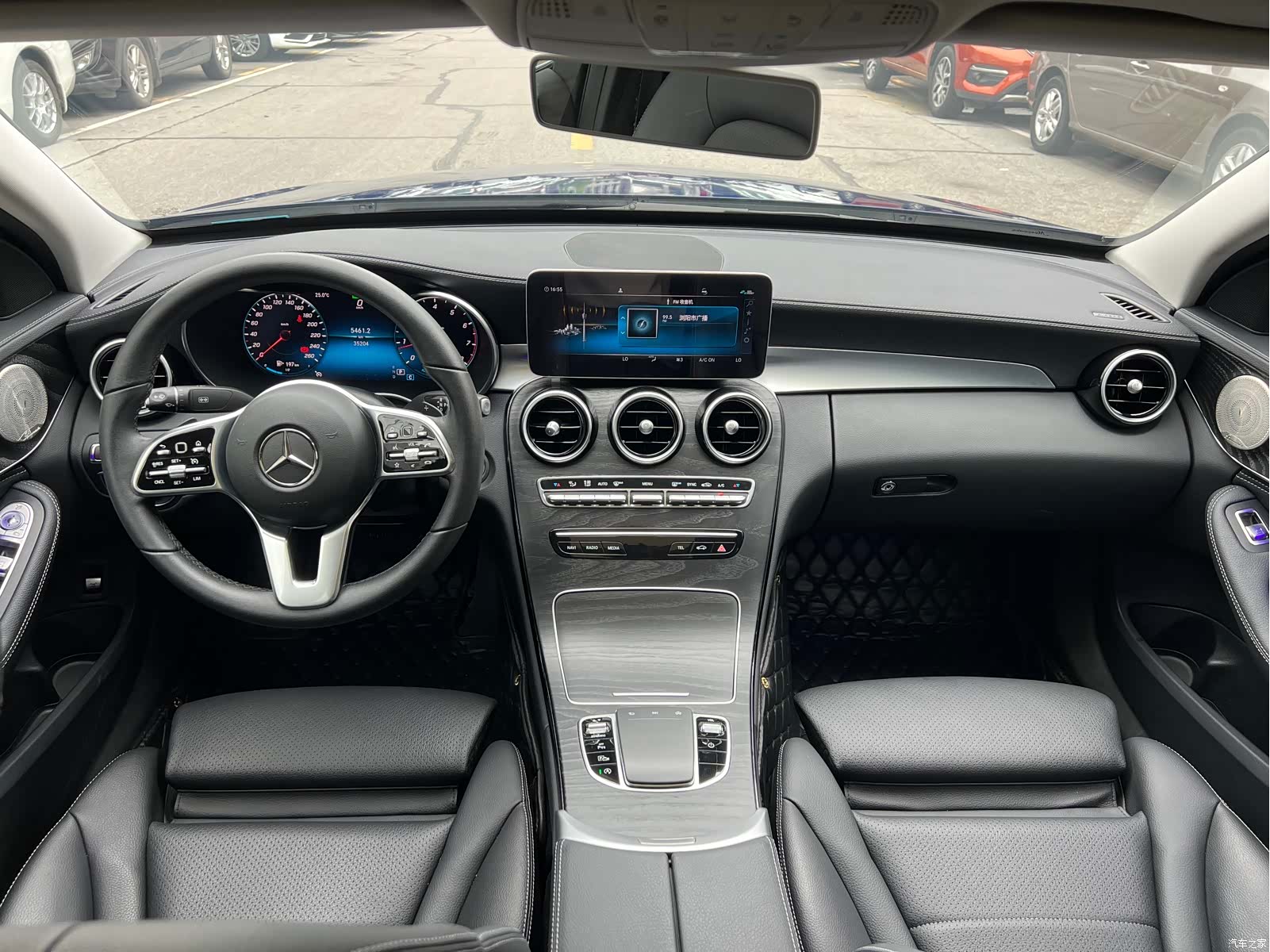 Mercedes-Benz C-Class, 2019 13