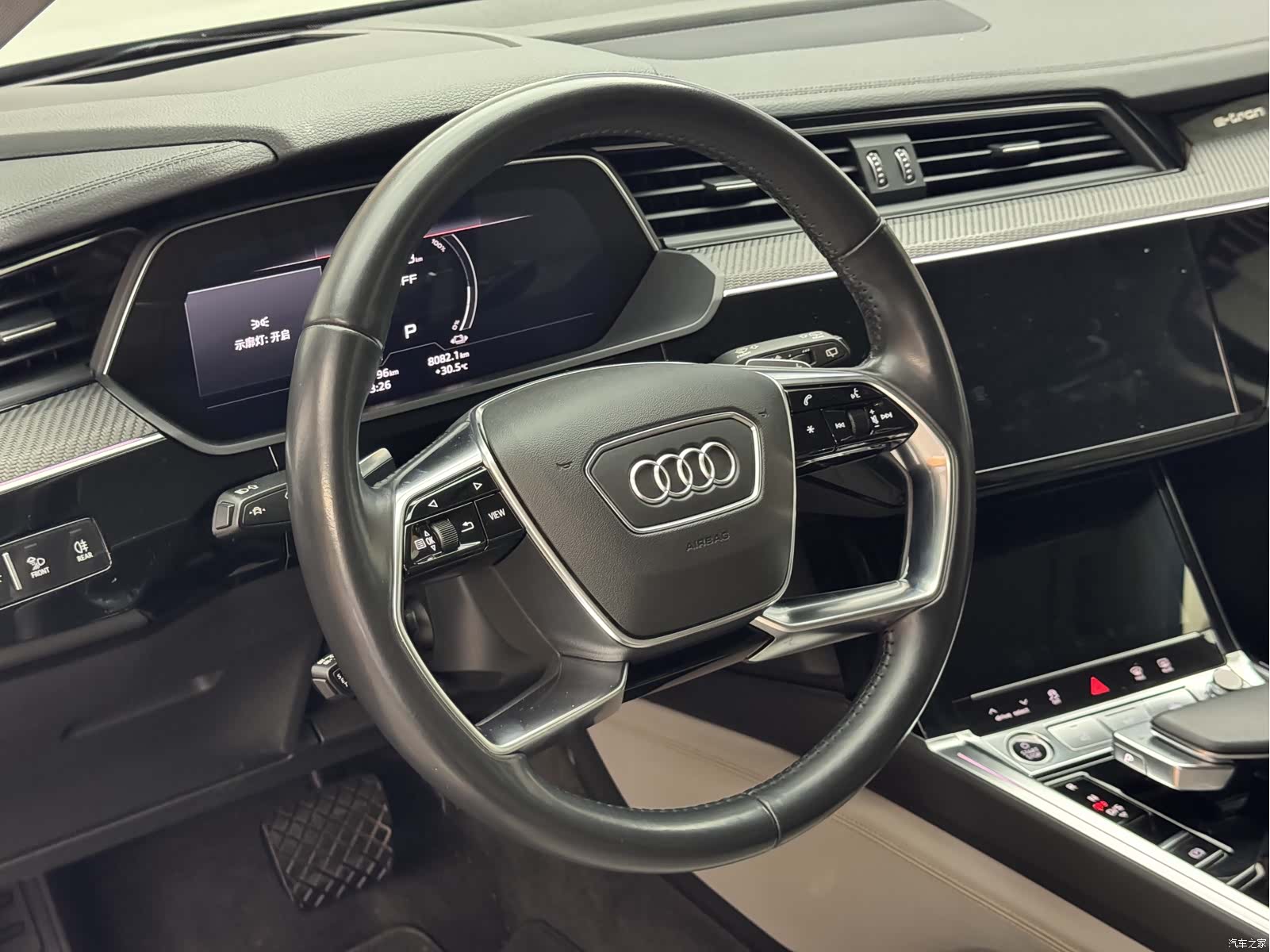 Audi e-tron, 2021 16