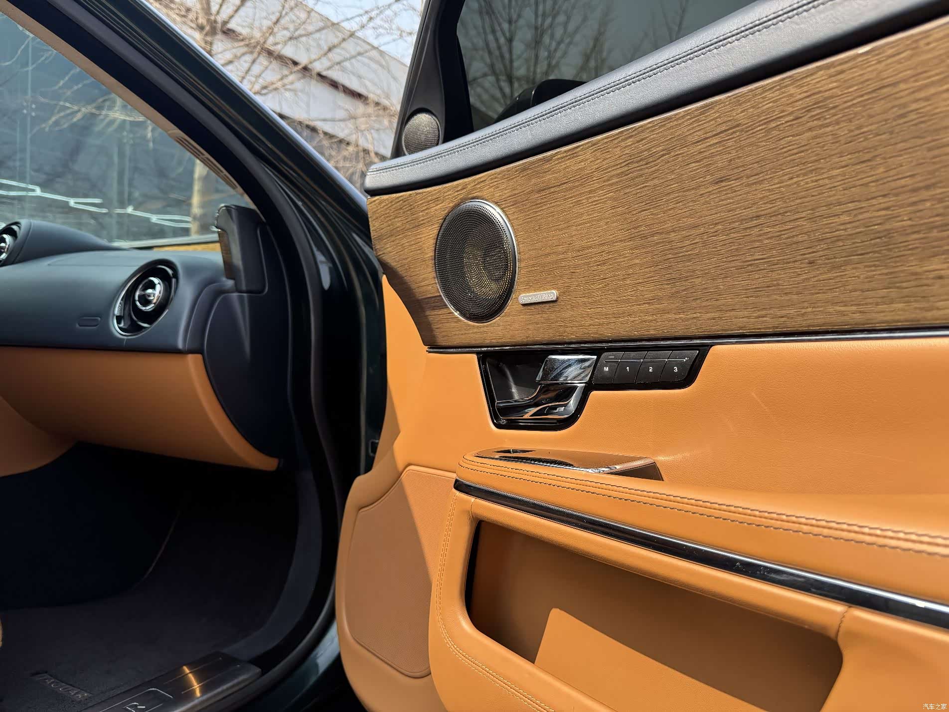 Jaguar XJ, 2012 17