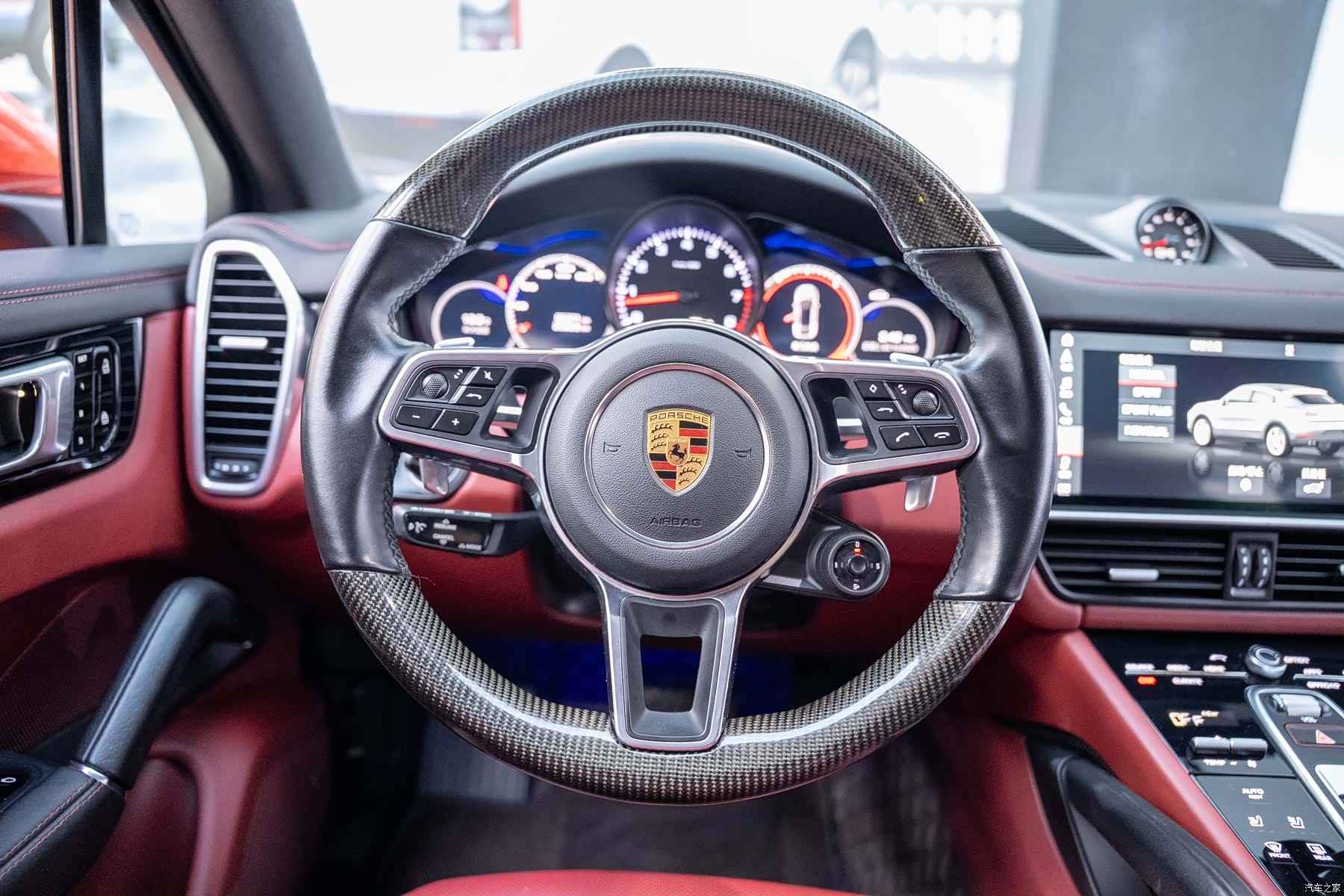 Porsche Cayenne, 2020 все фото