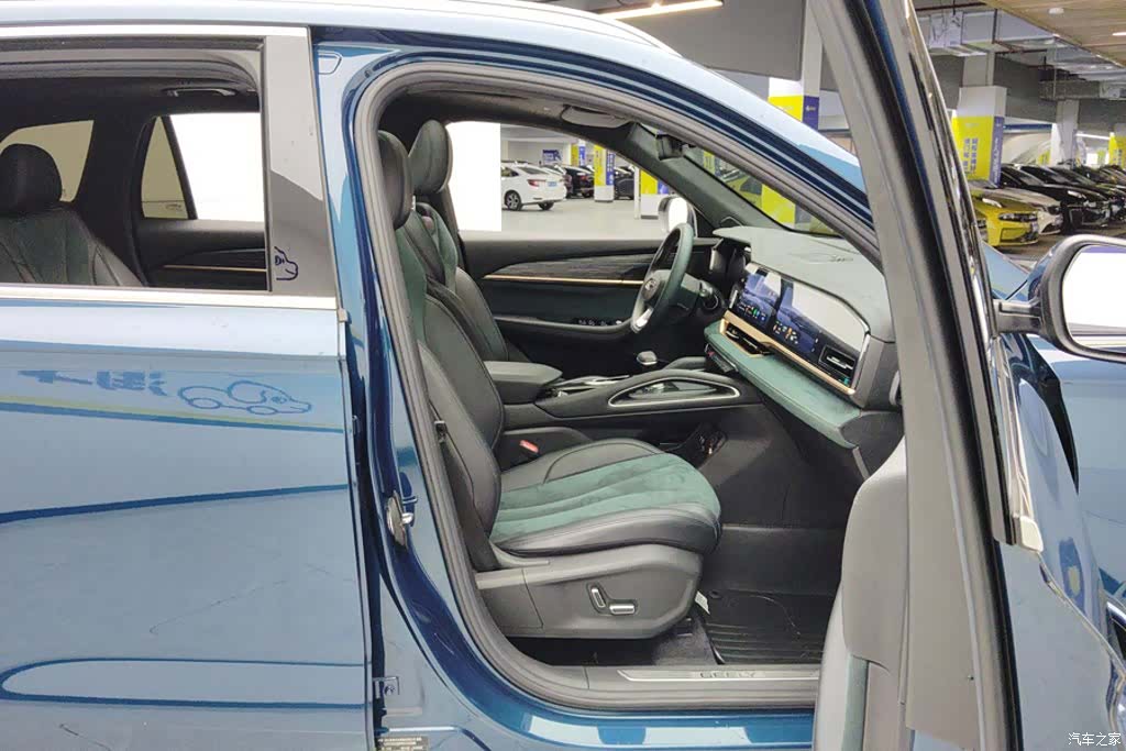 Geely Xingyue L, 2023 8