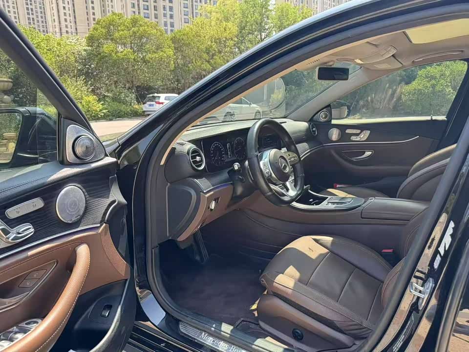Mercedes-Benz E-class Mercedes-Benz E-class
