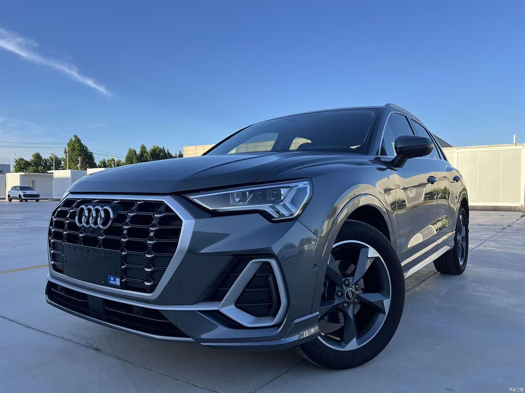 Audi Q3, 2022 1