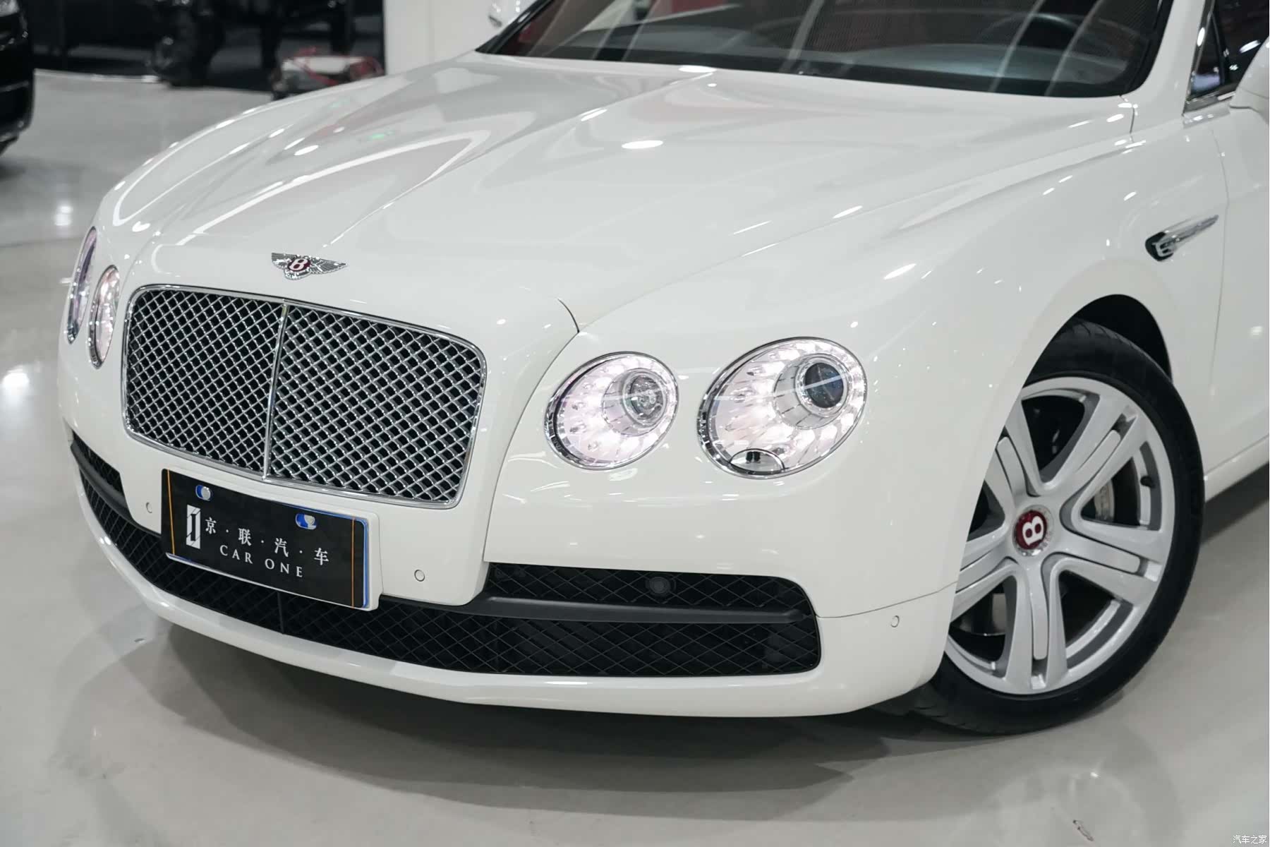 Bentley Flying Spur, 2014 4