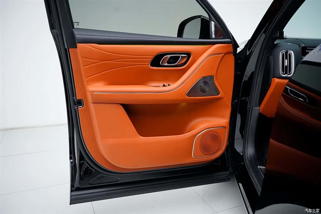 Geely M9, 2025 11