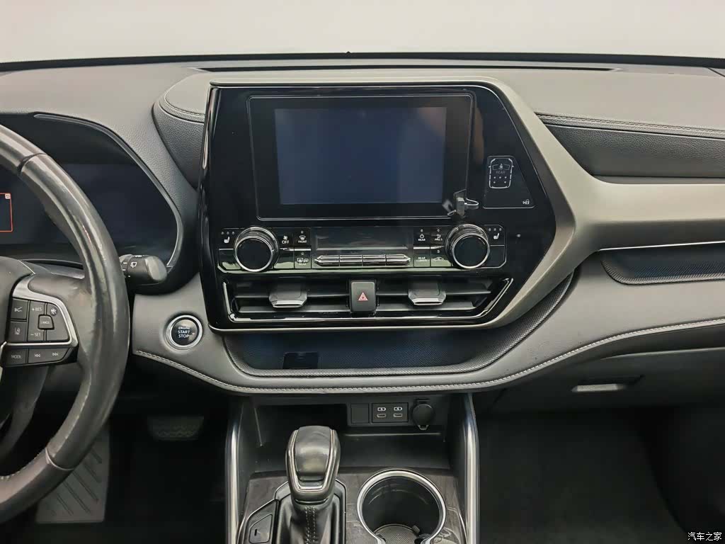 Toyota Crown, 2022 12