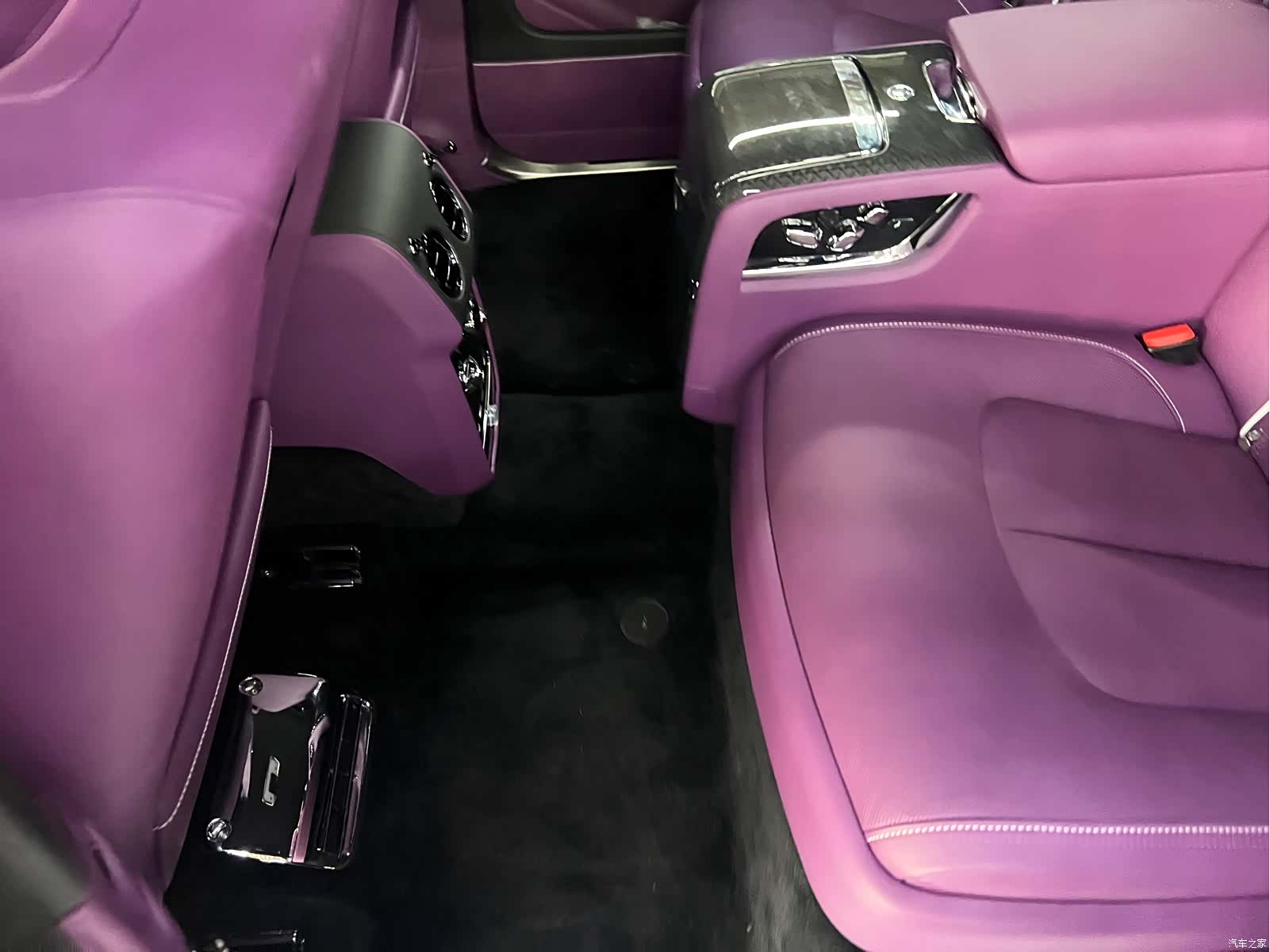 Rolls-Royce Cullinan, 2026 23