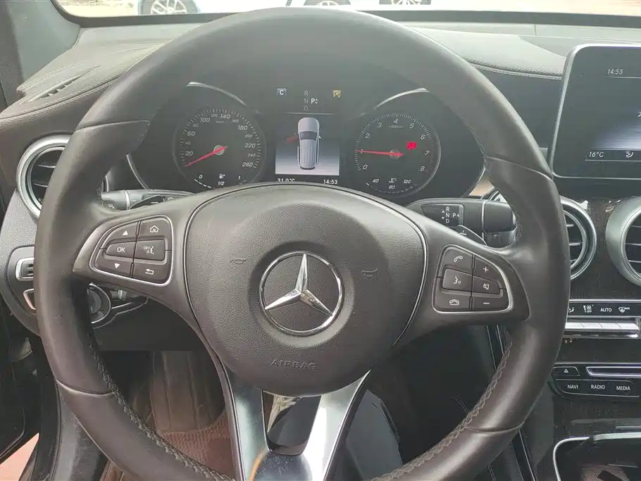 Mercedes-Benz GLC Mercedes-Benz GLC