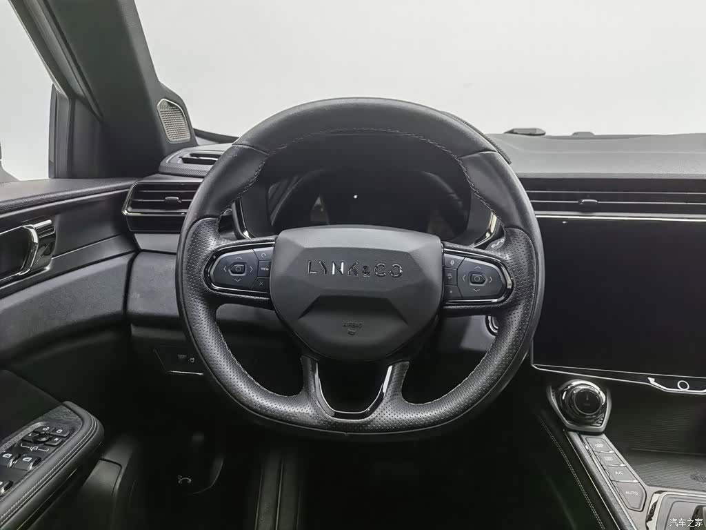 Lynk & Co 01, 2023 11