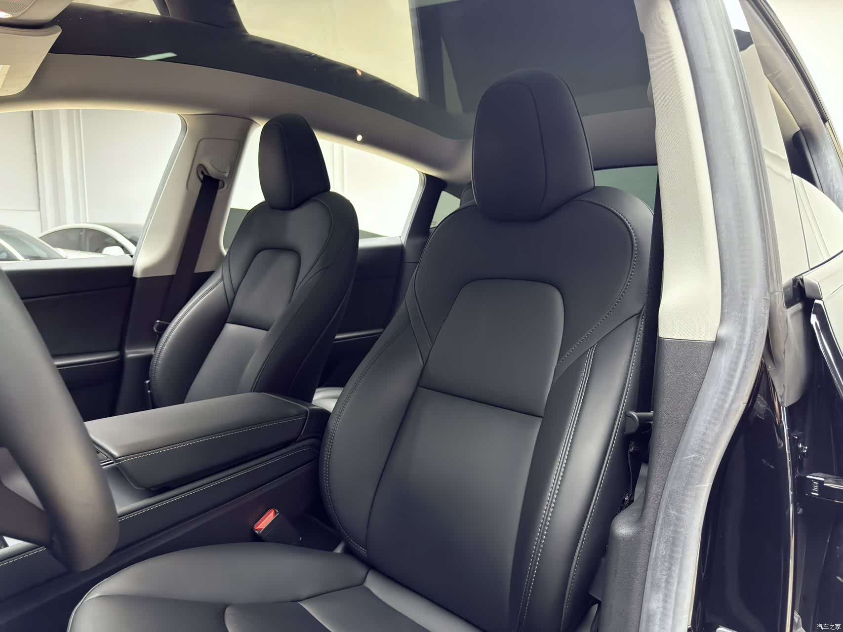 Tesla Model Y, 2022 14