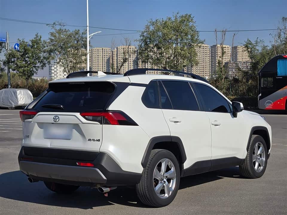 Toyota RAV4 Rongfang