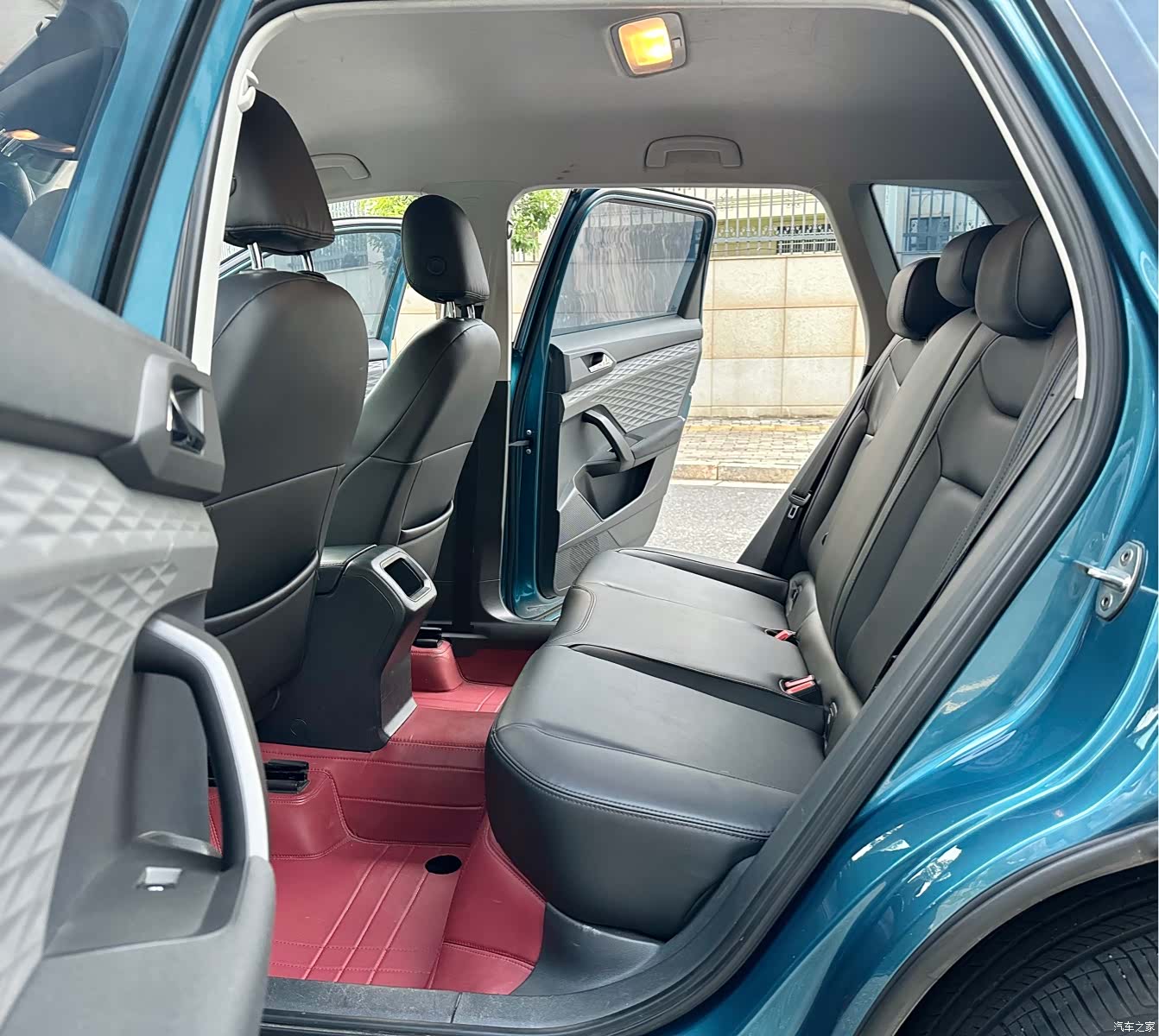 Volkswagen Tharu, 2019 8