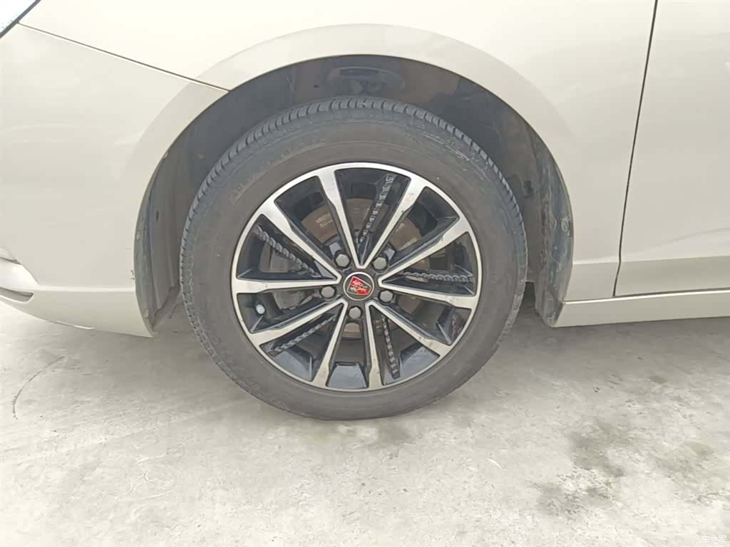 Roewe i5, 2020 23