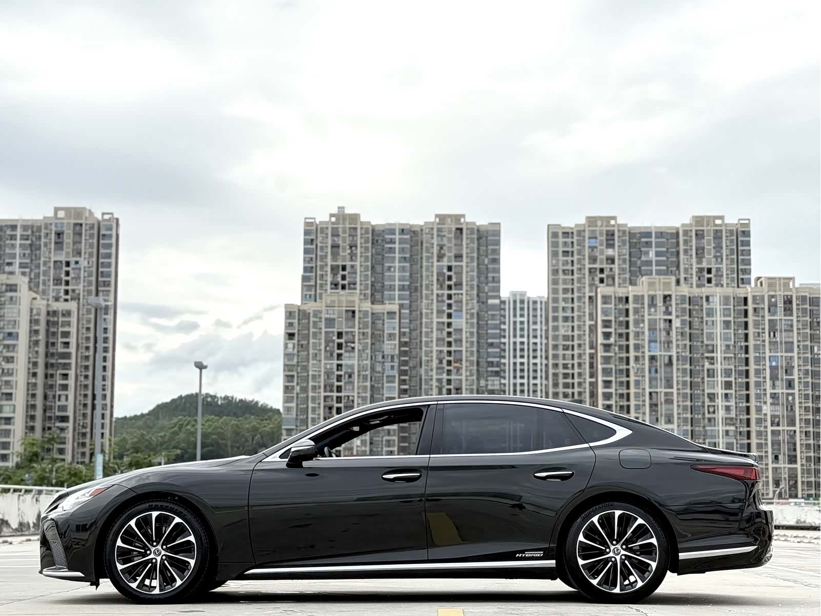 Lexus LS, 2022 13