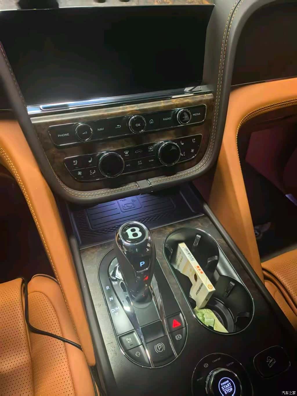 Bentley Bentayga, 2024 6