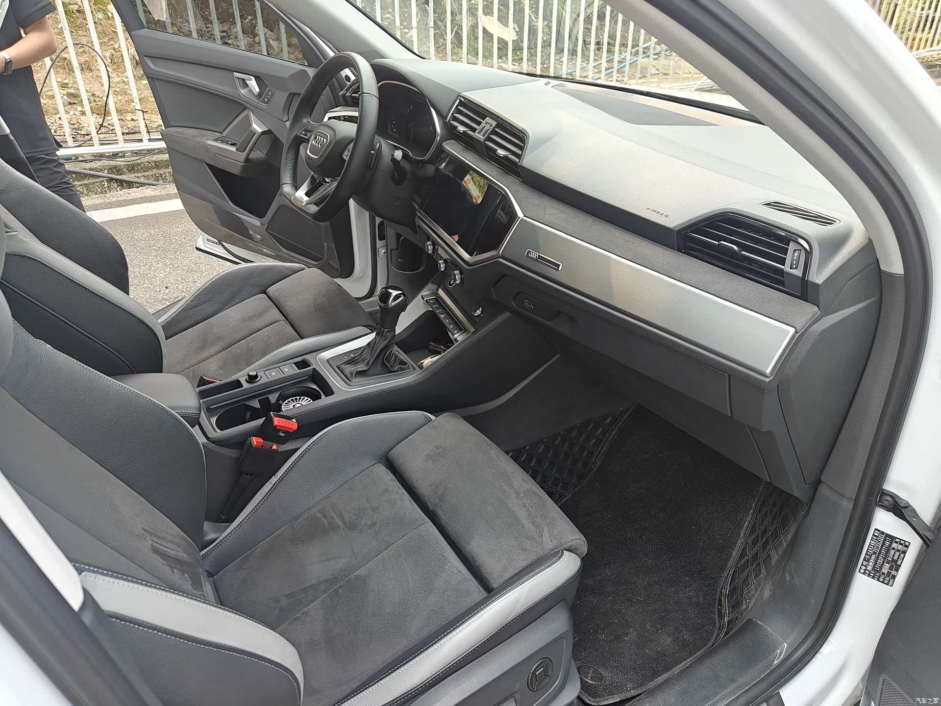 Audi Q3, 2023 10