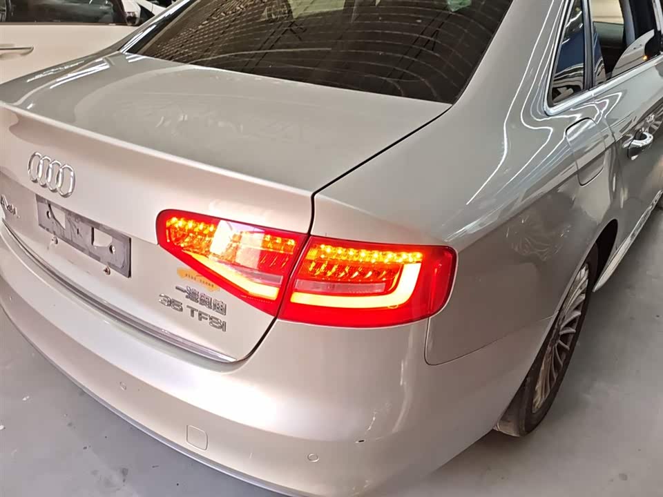 Audi A4L