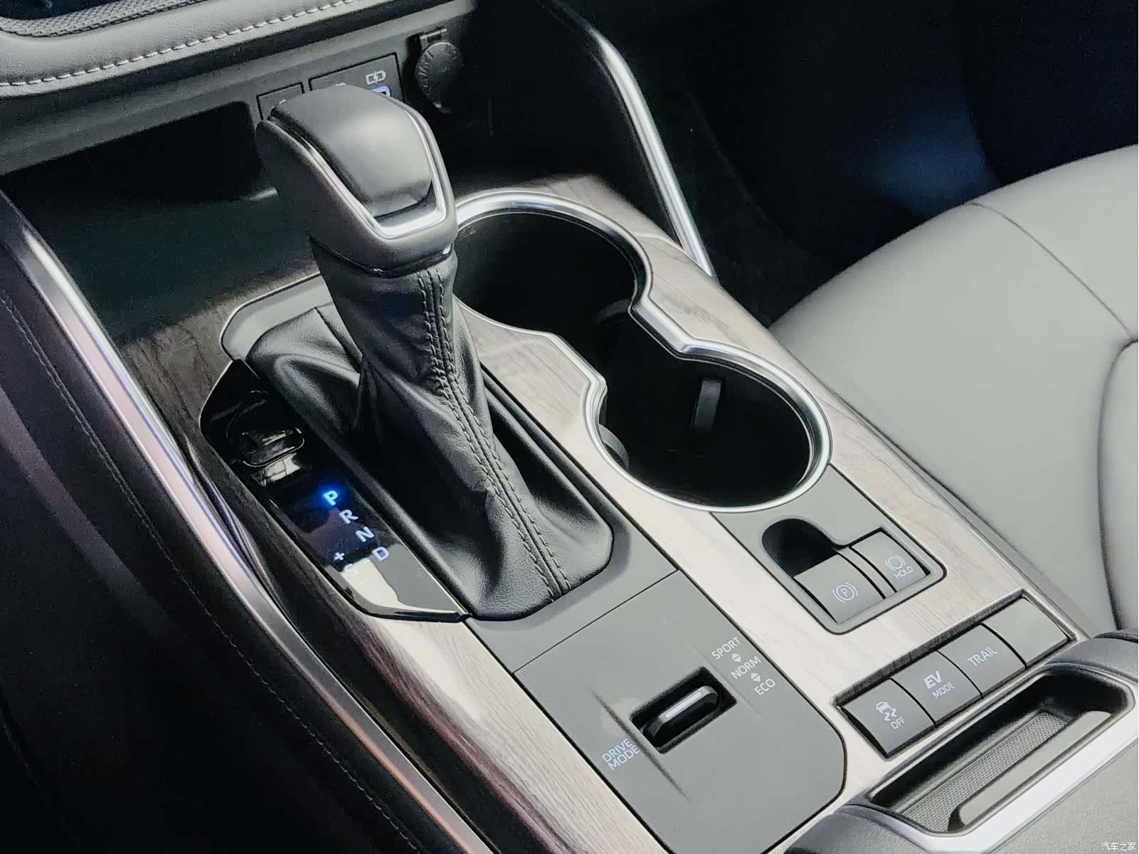 Toyota Crown, 2024 13