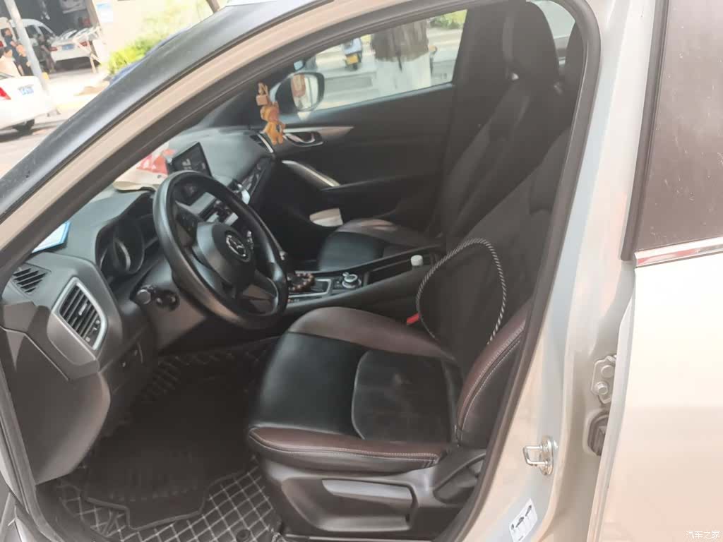 Mazda CX-4, 2017 8