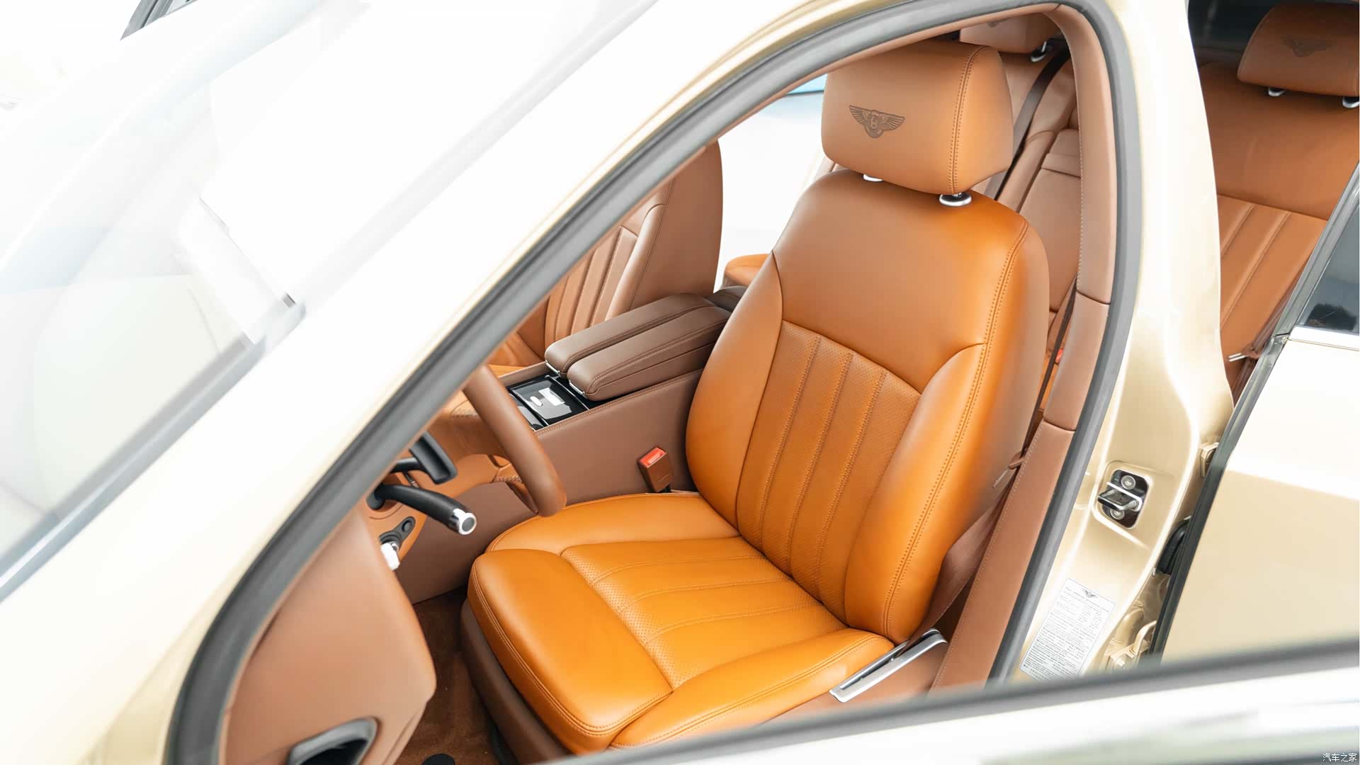 Bentley Flying Spur, 2011 9